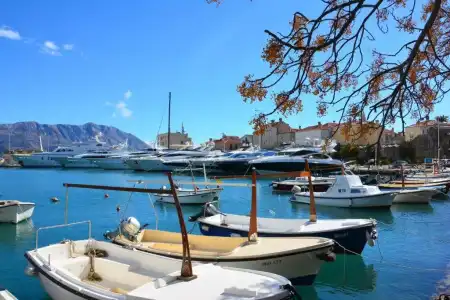 Montenegro Backpackers Home Budva - 42