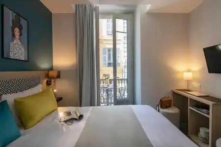 Hôtel Bristol - 95