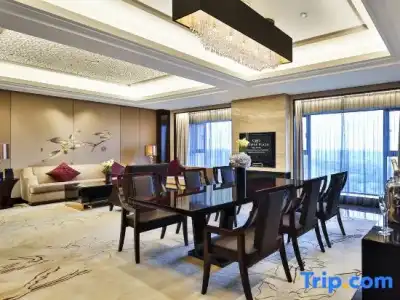 Crowne Plaza Chengdu Panda Garden by IHG - Near Panda Base - 165