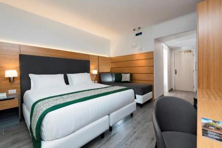Holiday Inn Naples by IHG - 61
