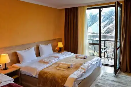 Sunshine Kazbegi - 12