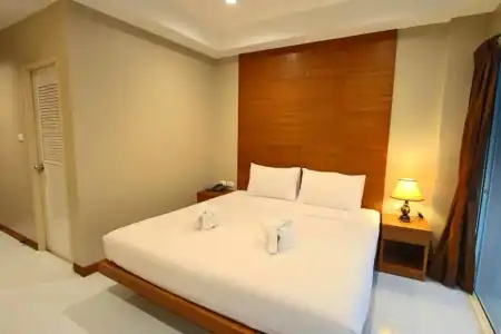 Good Nice Patong - 33