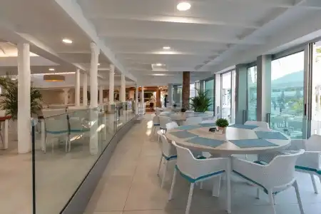 LIVVO Dunagolf Suites - 24