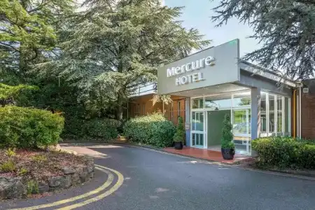 Mercure Cardiff North - 11