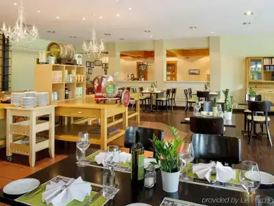 Ibis Styles - 24