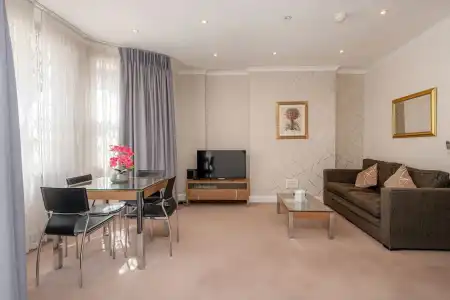 Manson Place - 178