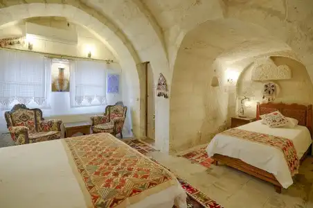 Tulip Cave Suites - 141