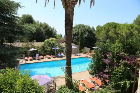 Les Jardins de Cassis - Parking Jacuzzi Piscine Chauffée - 11