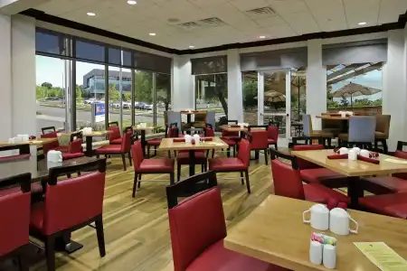 Hilton Garden Inn Sonoma County Airport - 43