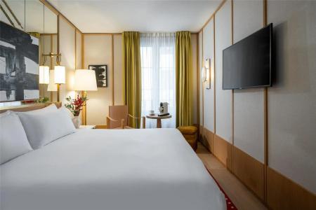Le Belgrand Paris Champs Elysees, Tapestry by Hilton - 31