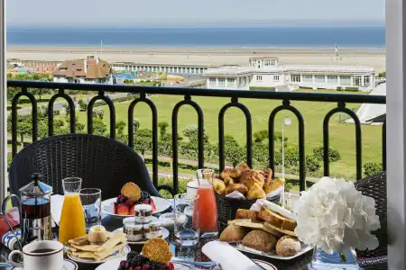 Hôtel Barrière Le Royal Deauville - 8