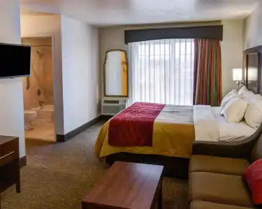 Comfort Inn Redding Near I-5 - 39