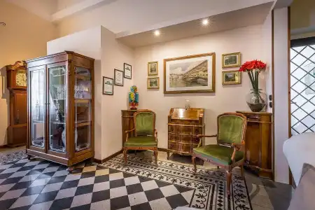 Emma Small Luxury - 12