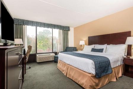 Wyndham Garden Williamsburg Busch Gardens Area - 19