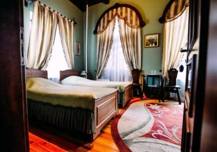 Antique House - 15