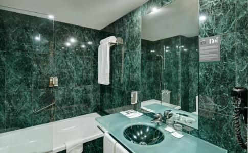 Pointe Plaza - 9