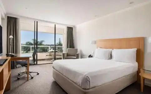 Crowne Plaza Perth by IHG - 81