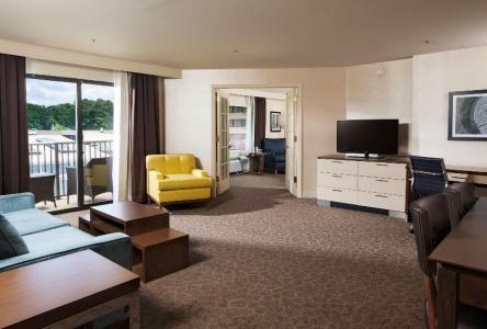 DoubleTree by Hilton Williamsburg - 101