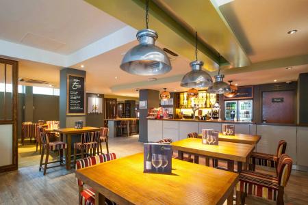 Premier Inn London Hammersmith - 18