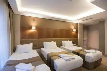 GK Regency Suites - 18