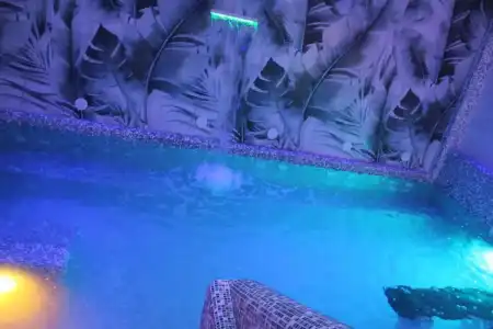 Center 2 - 14