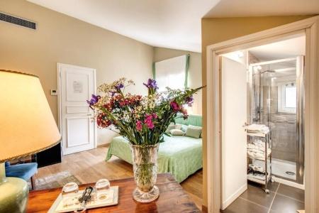 La Gaura Guest House - 20