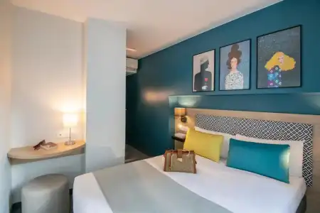 Hôtel Bristol - 105