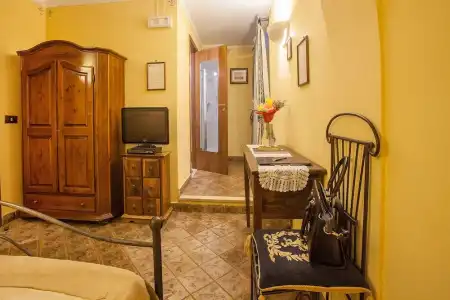 Alloggio dei Vassalli, In the Heart of the Historic Center - 153