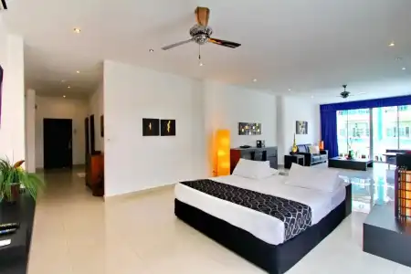 East Suites - 82