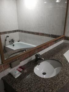 Mall Suites - 498