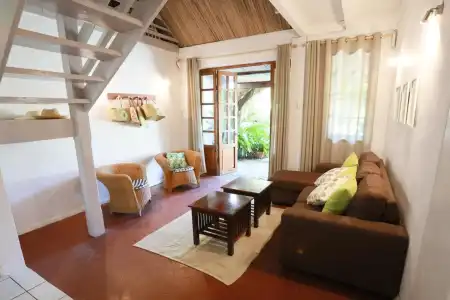 Chantauvent Guest House - 1
