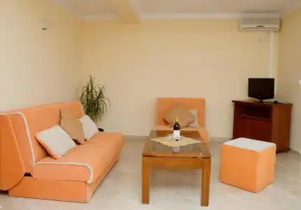 Contessa Apartments - 34