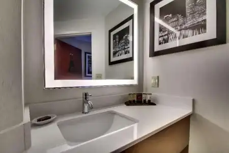 Best Western Plus Boston - 32