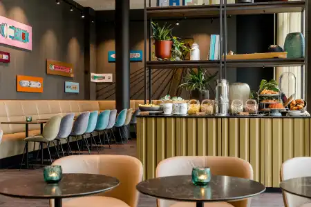 Motel One Köln-Altstadt - 27