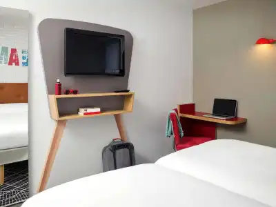 ibis Styles Chartres - 31