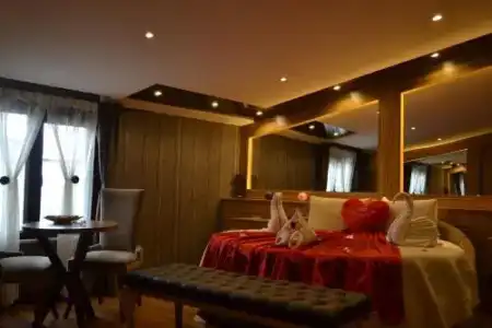 Yeni Otel - 1