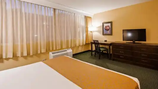 Airport Honolulu, Trademark Collection by Wyndham - 56
