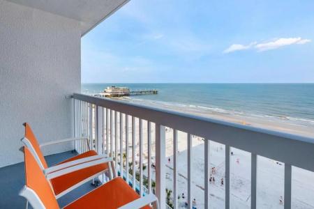 Comfort Inn & Suites Daytona Beach Oceanfront - 15