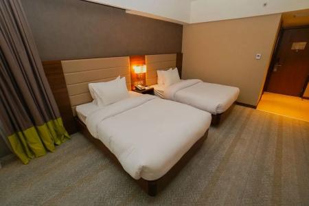 The Grand Lux - 36