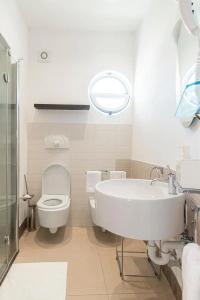 Marina 10 Design & Spa - 69
