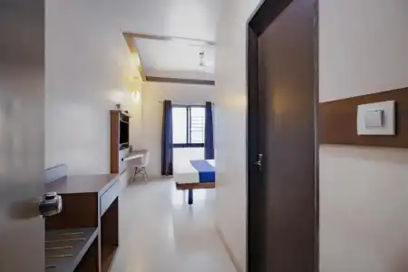 Royal Regency Lodge - 53