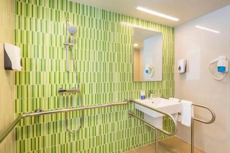 Holiday Inn Express BANGKOK SUKHUMVIT 11 by IHG - 41