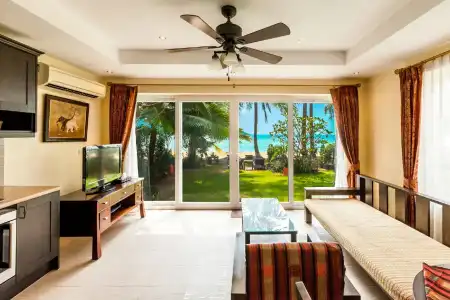 Little Sunshine Boutique Beach Resort & Spa - 3