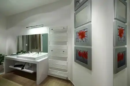 Karoly Corner Residences - 127