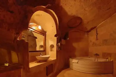 Jerveni Cave - 110