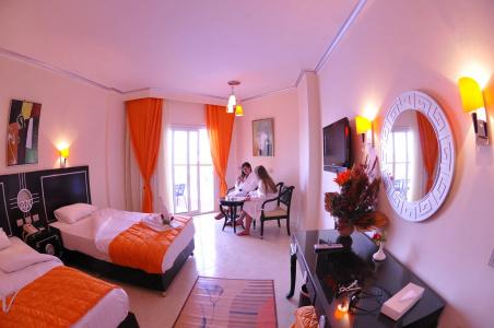Sphinx Aqua Park Beach Resort - 5