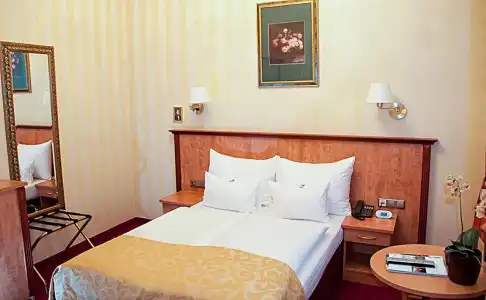 Opera Suites - Self Check-in - 25