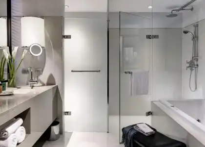 Millennium Hilton Bangkok - 14