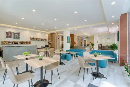 Aurora Riverside and Spa - 25