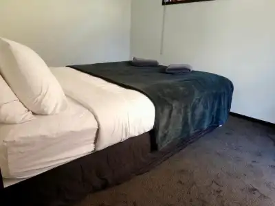 Half Moon Bay Motel - 66